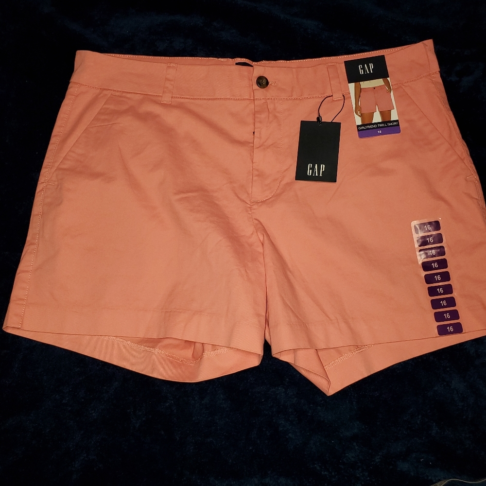 NWOT GAP shorts